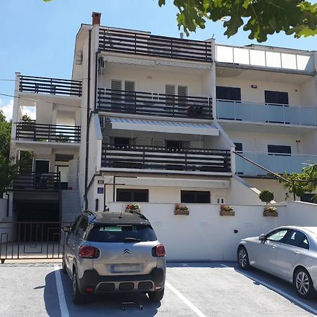 Rentfox - Crikvenica Apartment Екстериор снимка