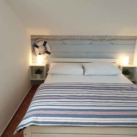 Rentfox - Crikvenica Apartment Стая снимка