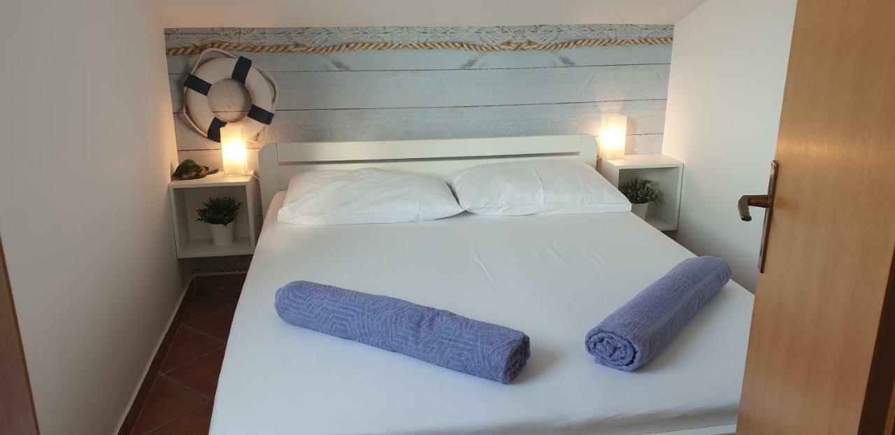 Rentfox - Crikvenica Apartment Екстериор снимка