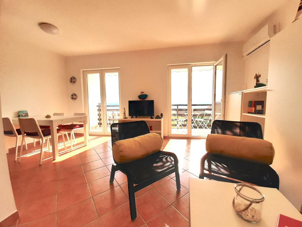 Rentfox - Crikvenica Apartment Екстериор снимка